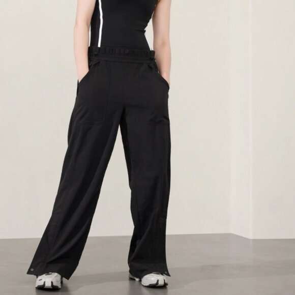 Athleta Trekkie High Rise Parachute Pant Black Size 4 - Picture 1 of 5
